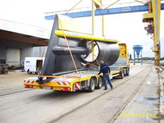 4.10.2009 Strom Boje 2 in Krems eingetroffen 4.10.2009 Strom Boje 2 in Krems eingetroffen